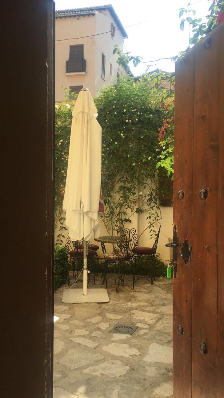 Вилла Charming Andalusian House - Free Parking Гранада Экстерьер фото