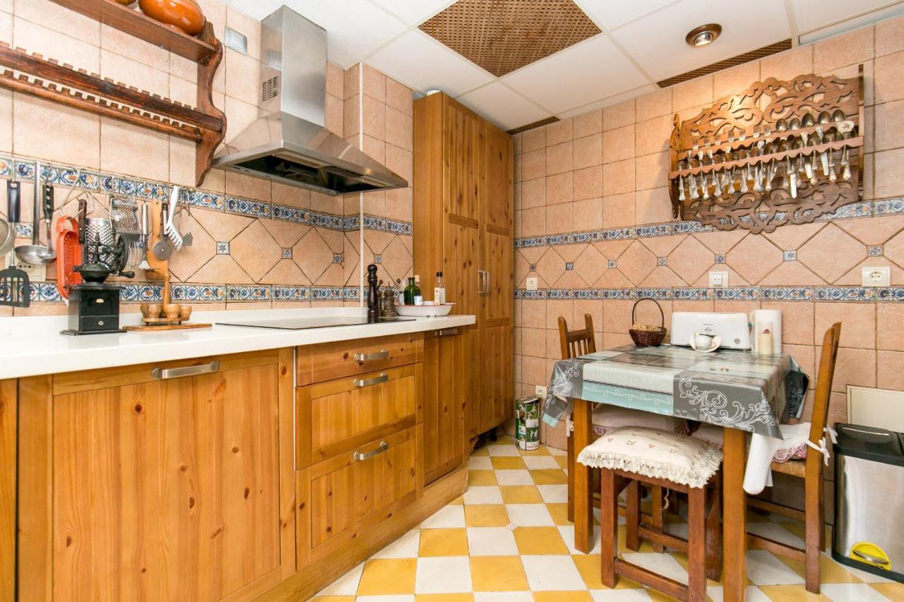 Вилла Charming Andalusian House - Free Parking Гранада Экстерьер фото